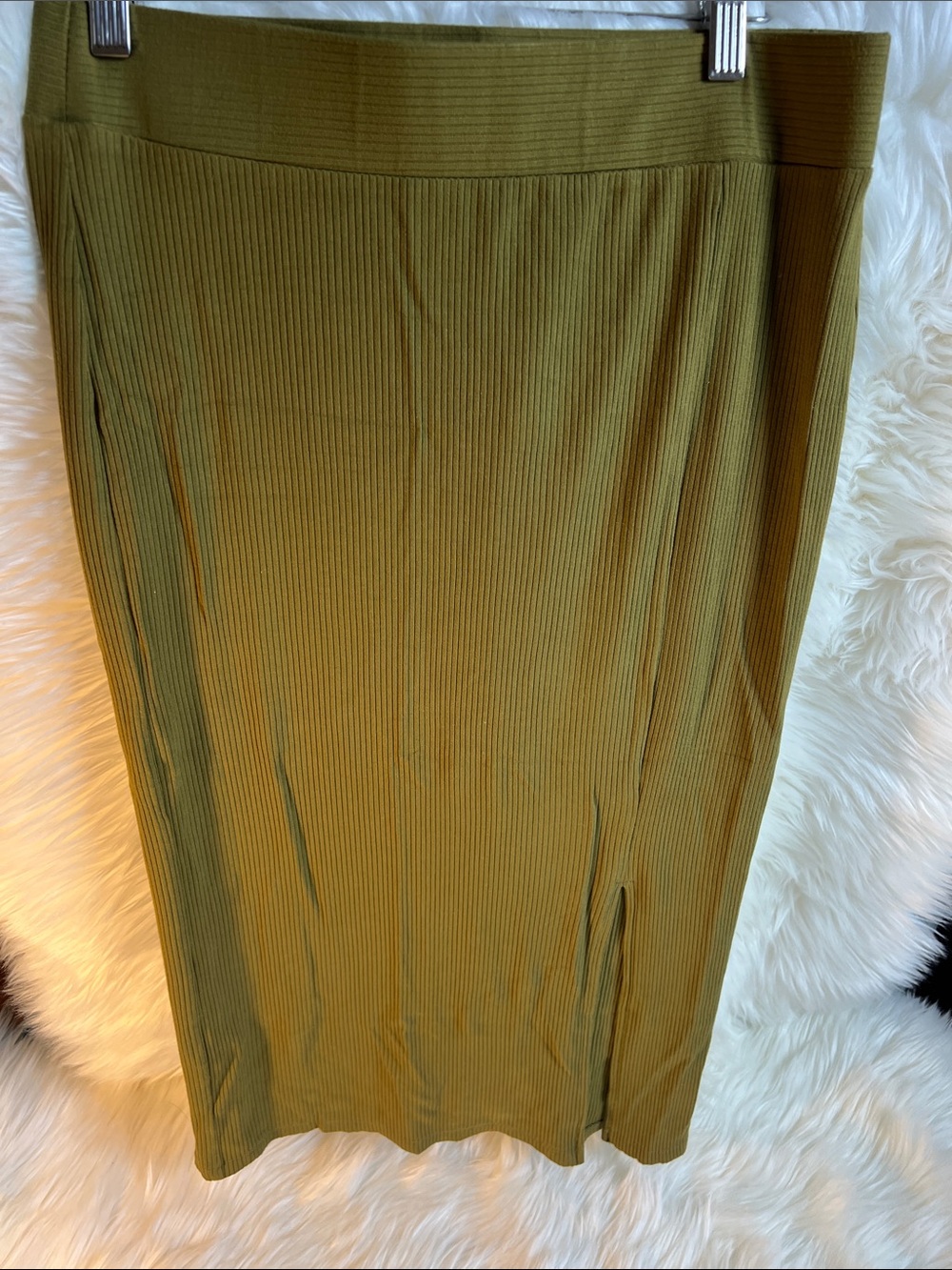 LOFT Ribbed Midi Pencil Skirt with Front Slit – Olive Green (Size M)